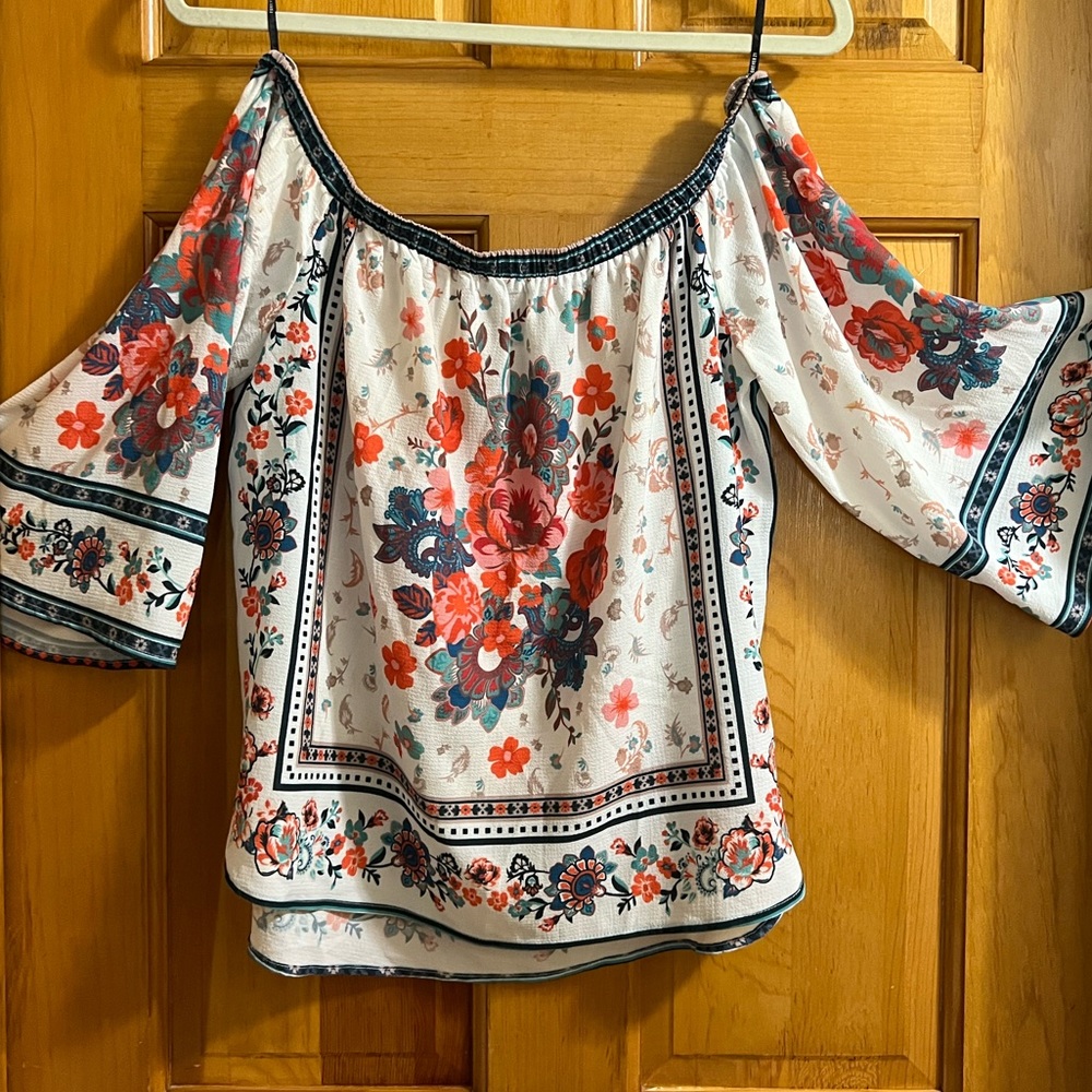 Forever 21 S off shoulder top